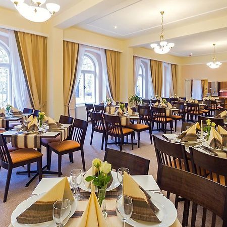 Dr. Adler Spa & Kurhotel Františkovy Lázně エクステリア 写真