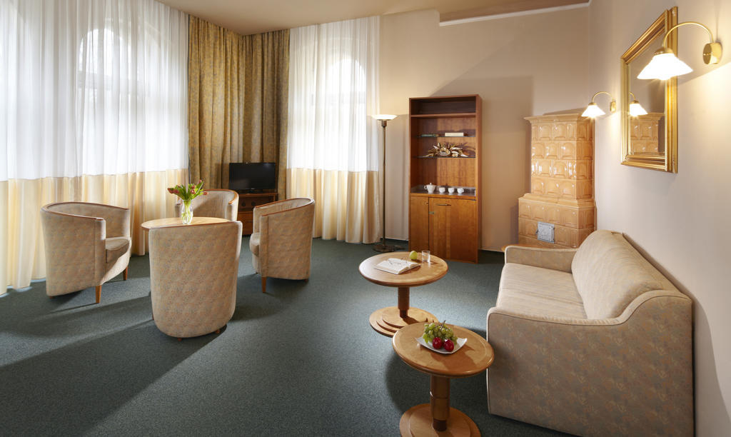 Dr. Adler Spa & Kurhotel Františkovy Lázně エクステリア 写真