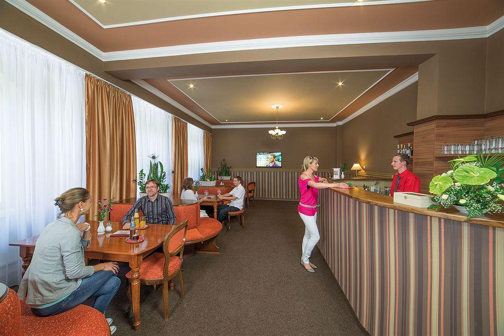 Dr. Adler Spa & Kurhotel Františkovy Lázně エクステリア 写真