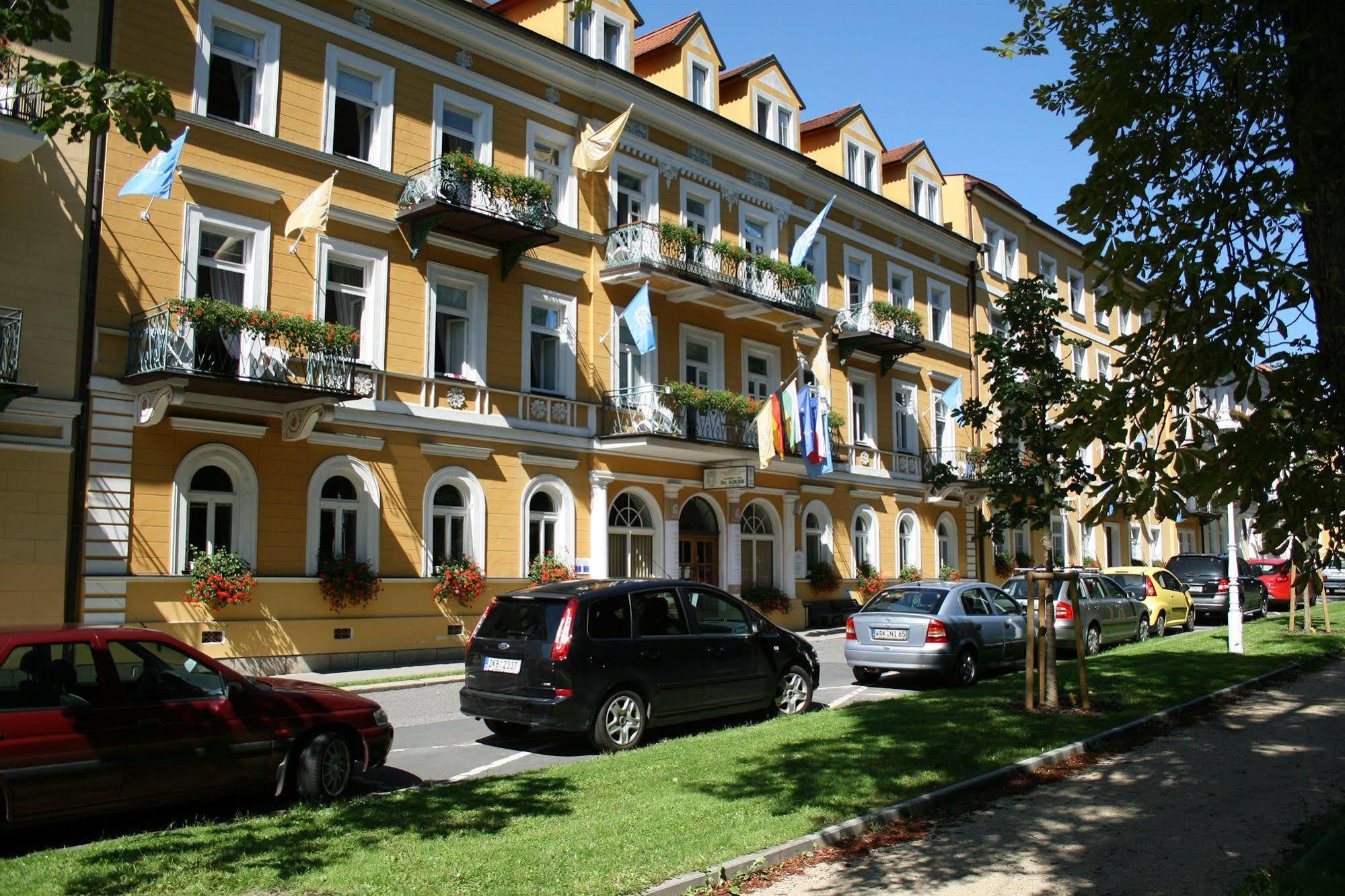 Dr. Adler Spa & Kurhotel Františkovy Lázně エクステリア 写真