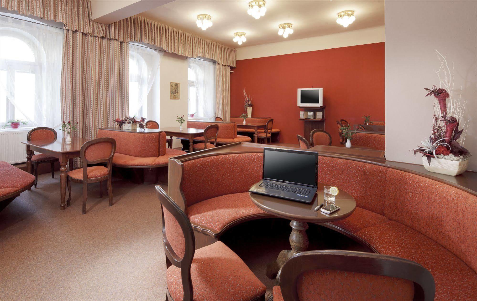 Dr. Adler Spa & Kurhotel Františkovy Lázně エクステリア 写真